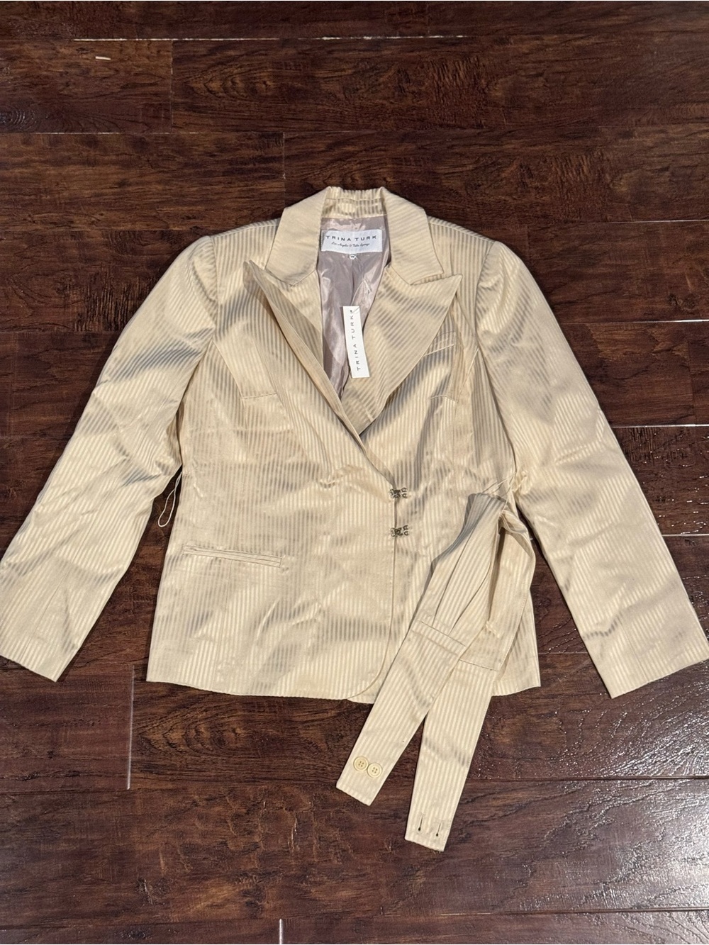 NWT Trina Turk Blazer Cream Satin Pinstripe Wrap Around Tie Closure Size 10